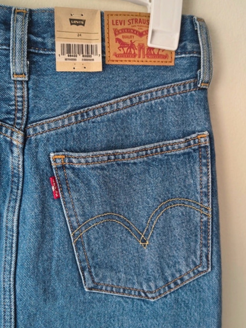 Levi's Classic Blue Denim Pencil Skirt with Back Pocket - Picture 3 of 5